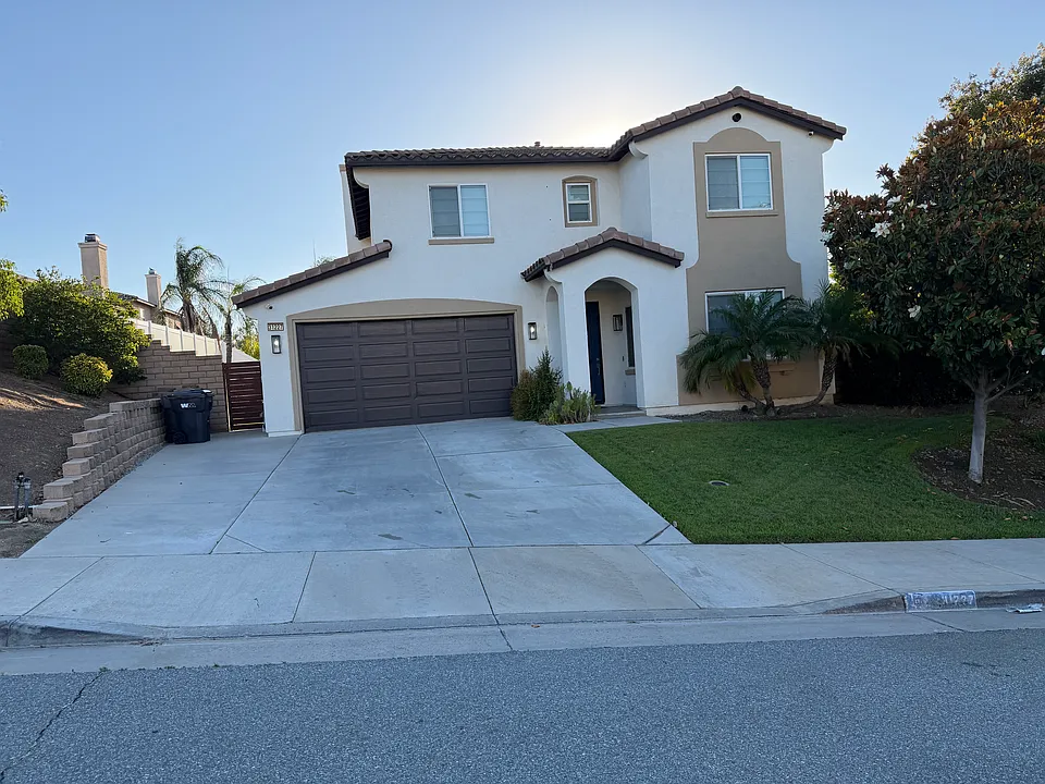 31227 E Pointe Ct