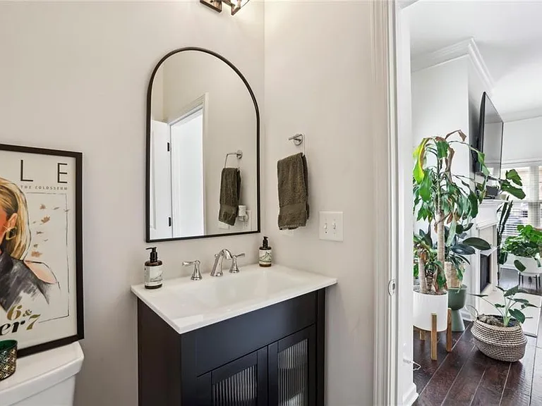 745 Fountainhead Ln NE #16 — Photo 4