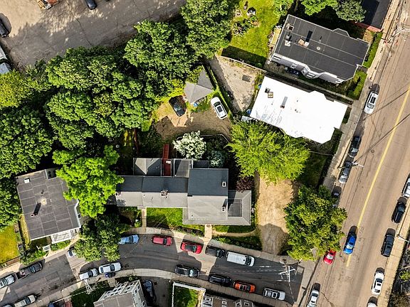 5th image of 40 Victory Rd