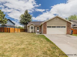 921 Centennial Dr, Cheyenne, WY 82001