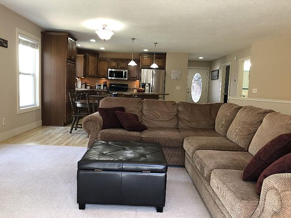 3rd image of 5515 W Samantha Ln