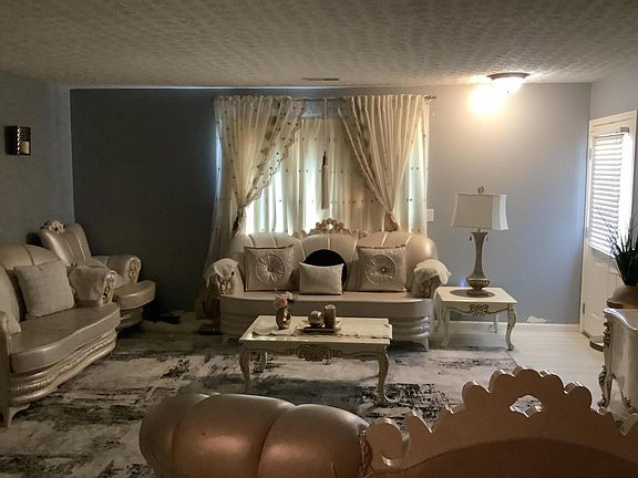 5th image of 4701 Cadmus Dr #31E