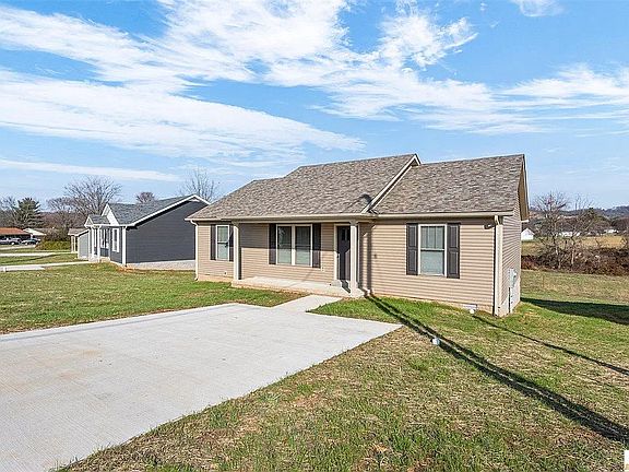 2nd image of 476 Glenview Dr