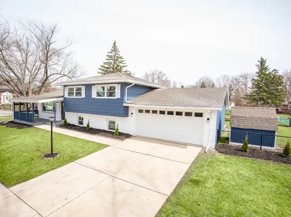 840 W Manor Ct, Glenwood, IL 60425