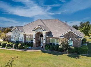 1360 W Remington Park Dr, Terrell, TX 75160