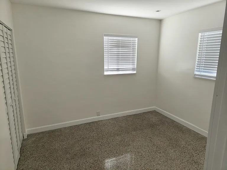 3060 SW 27th Ln #7 — Photo 13