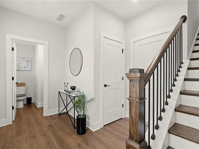 146 Chestnut Cir — Photo 3