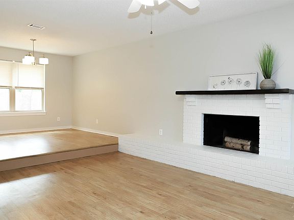 4th image of 1317 El Sereno Pl