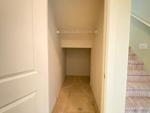 5th image of 5817 NE 58th Cir