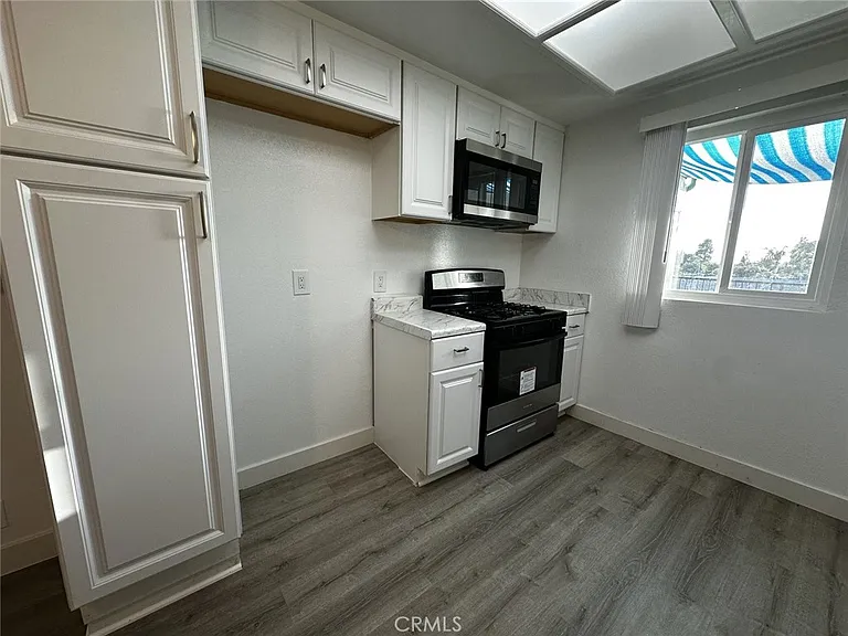 710 W Washington Ave — Photo 4