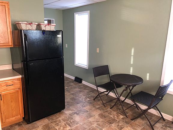 Kitchen with plenty of cabinets for all your kitchen goodies. Stove and Frig provided for your convenience.