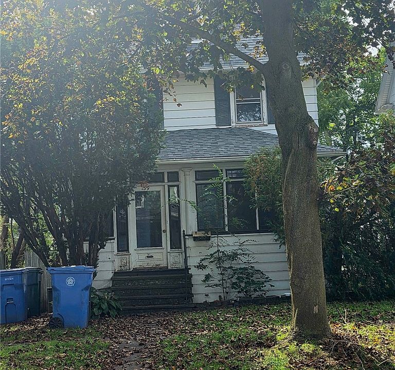 2nd image of 39 Cook St