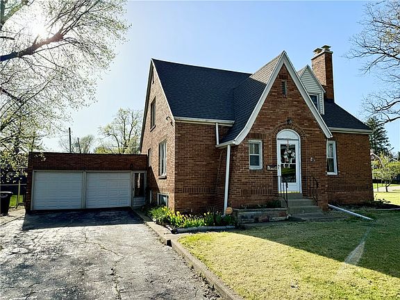 2nd image of 1906 N Vermilion St