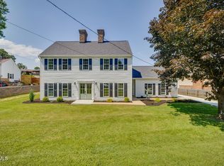 441 Oakmont Dr, Kingsport, TN 37663