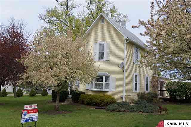 1st image of 107 Plum St