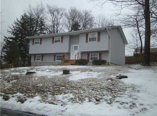 68 Woodland Ave, Middletown, NY 10940