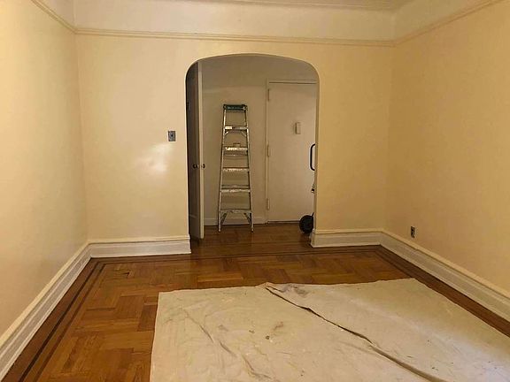 3rd image of 429 Eastern Pkwy #4H