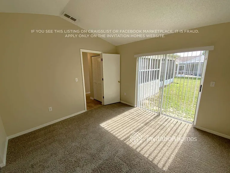 9101 Easthaven Ct — Photo 6
