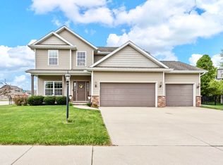 3104 W Rosebury Ln, Dunlap, IL 61525