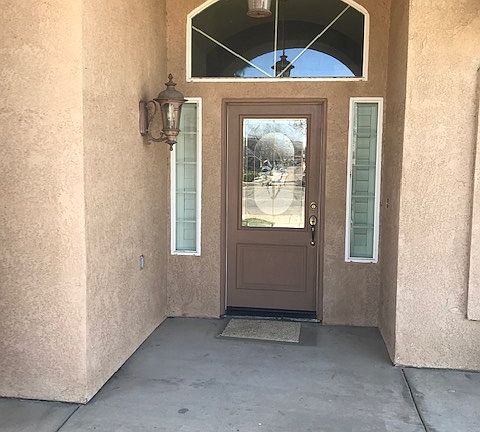 5th image of 702 S 11th Ave
