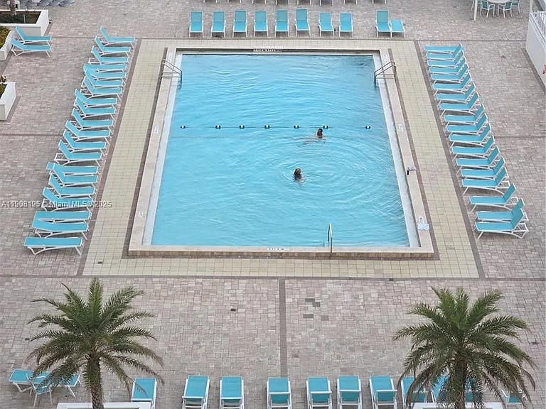 3725 S Ocean Dr #1401 — Photo 10