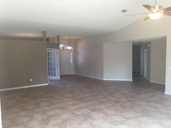 3rd image of 4693 Thousand Oaks Blvd