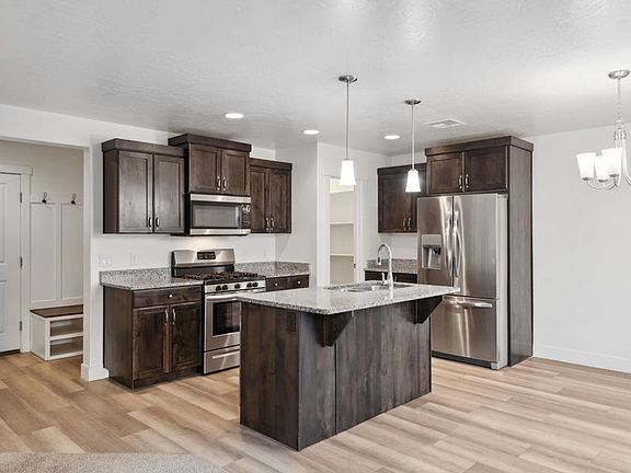 2nd image of 5848 S Challenger Way
