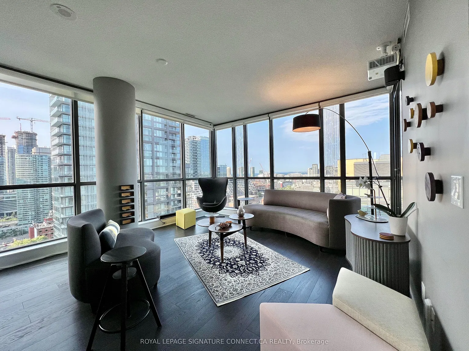 2 bed, $4,000 — Photo 2