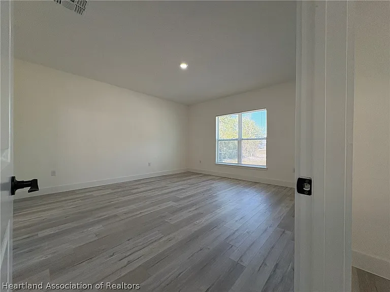 6011 Candler Ter — Photo 9