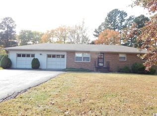 6341 Benton Rd, Paducah, KY 42003