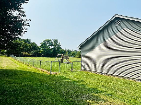 2nd image of 873 Kentucky Ct #177