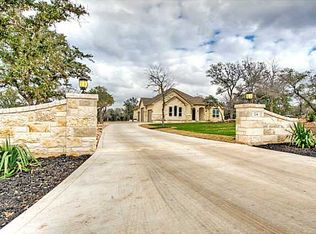 124 Gabriel Vis E, Georgetown, TX 78633