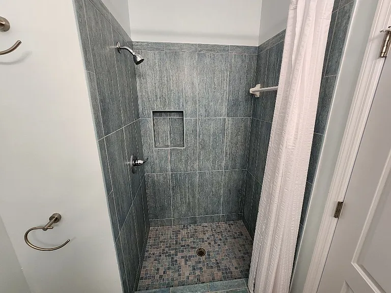 110 Surf St — Photo 29