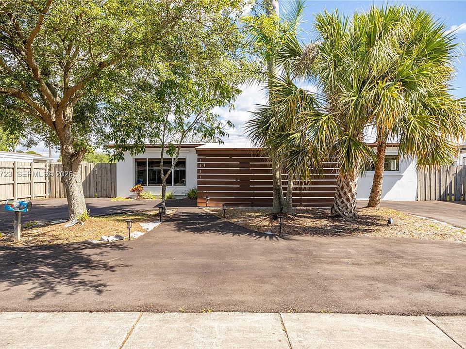 1st image of 3331 SW 21st St