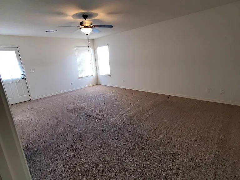 14604 Christian Castle Ave — Photo 30