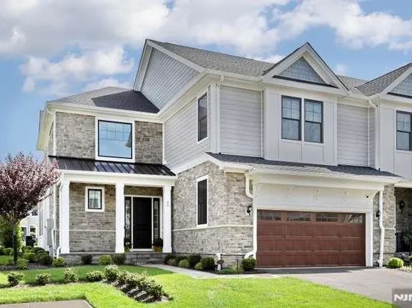 90 Woodmont Circle, River Vale, NJ 07675