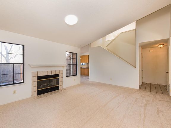 5th image of 1675 Creekview Ct
