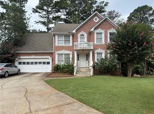 285 Plantation View Dr, Lawrenceville, GA 30044