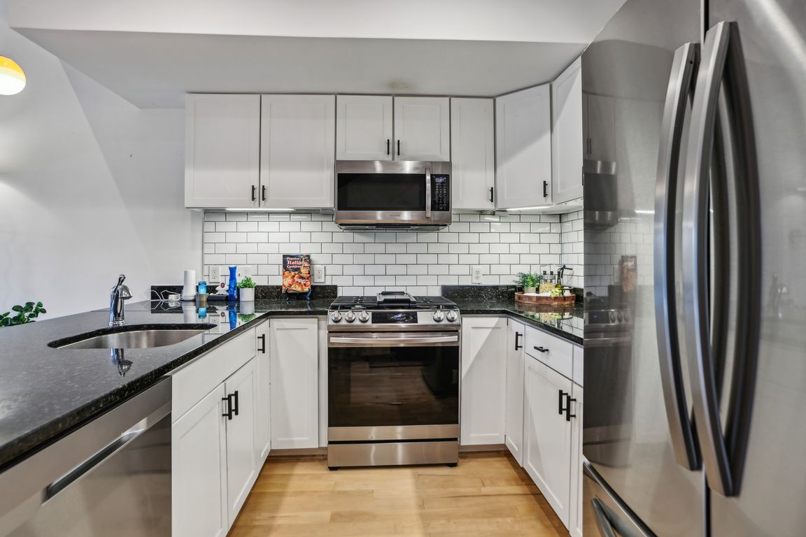 Maryland Ave NE 3-1104-015.jpg