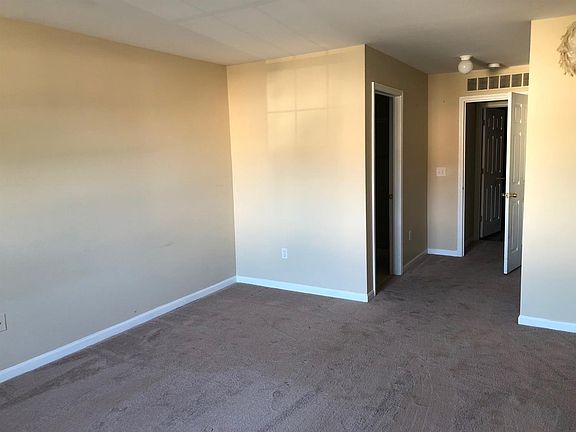 5th image of 17118 Higdon Dr #24