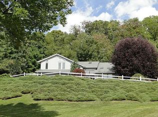 1201 Woodland Ln, Washington, PA 15301