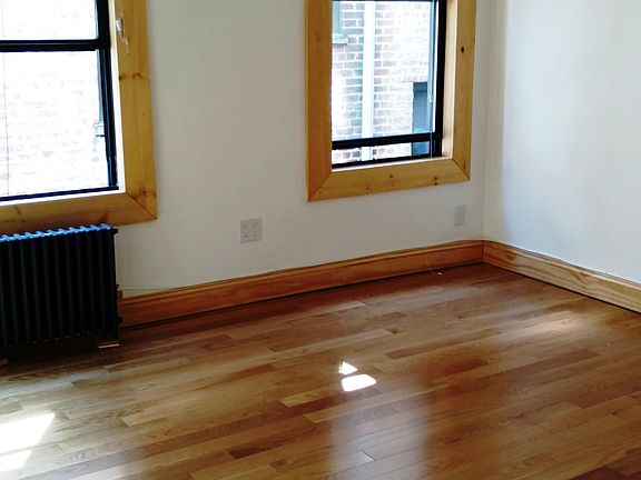 5th image of 2501 30th Ave
