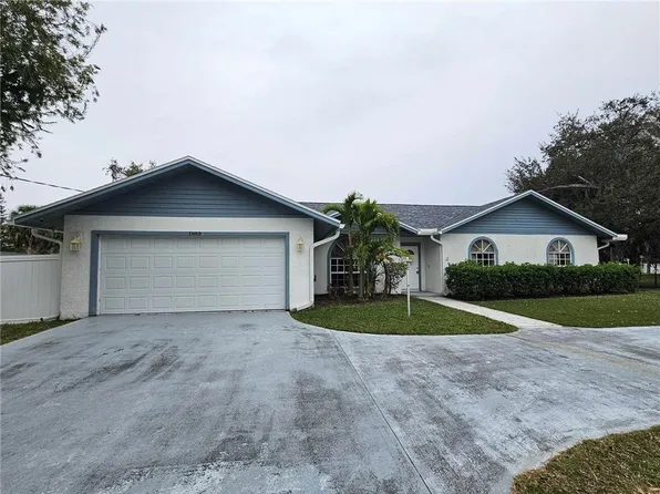 1952 SW Import Dr #300, Pt Saint Lucie, FL 34953