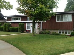 1650 Camden Ct, Manitowoc, WI 54220