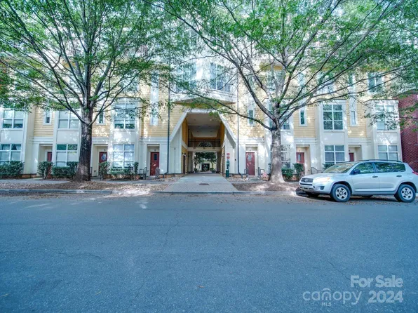 2125 Southend Dr APT 129, Charlotte, NC 28203