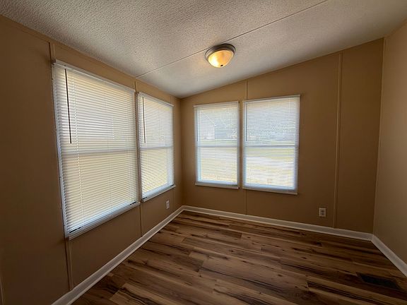5th image of 1035 Carson Rd SE