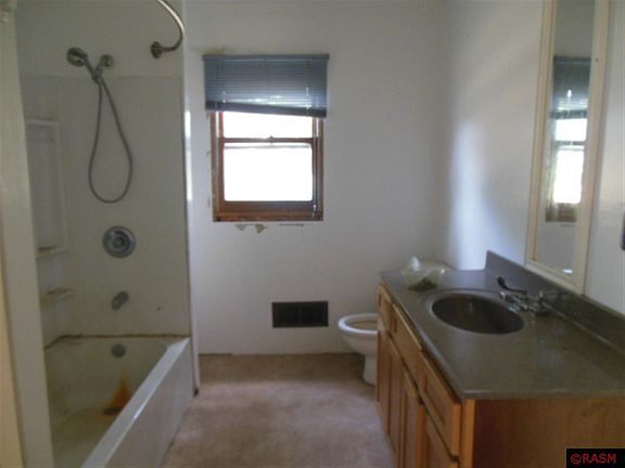 4th image of 13527 140th Ave