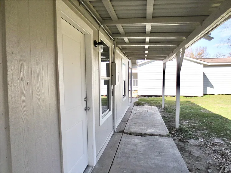 2204 Parker Rd #B — Photo 7