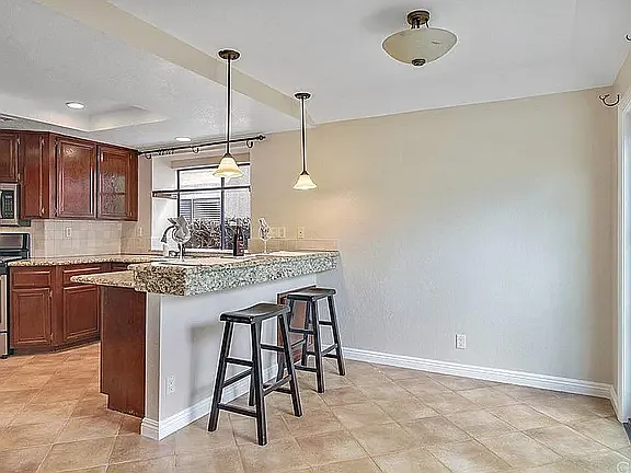 3 bed, 1506 sqft, $4,685 — Photo 3