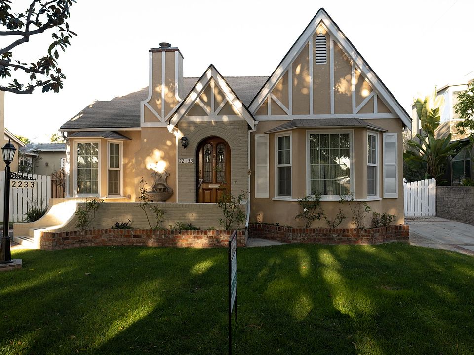 Curb View